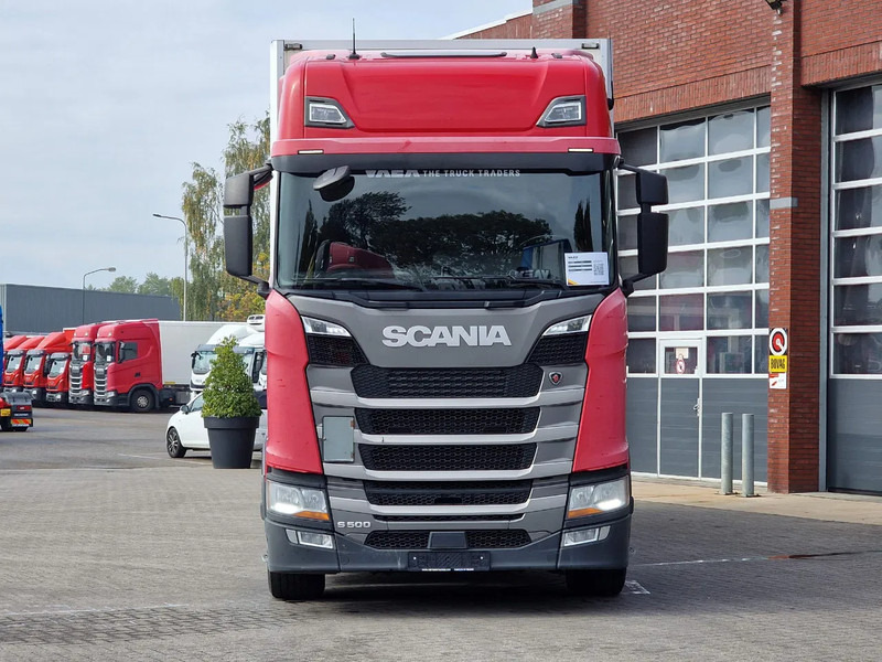Scania S500 NGS Highline 6x2 - BDF - Full air - Loadlift - Box - Navi - Retarder - Cserefelépítményes teherautó: 2 kép. Scania S500 NGS Highline 6x2 - BDF - Full air - Loadlift - Box - Navi - Retarder - Cserefelépítményes teherautó: 2 kép.