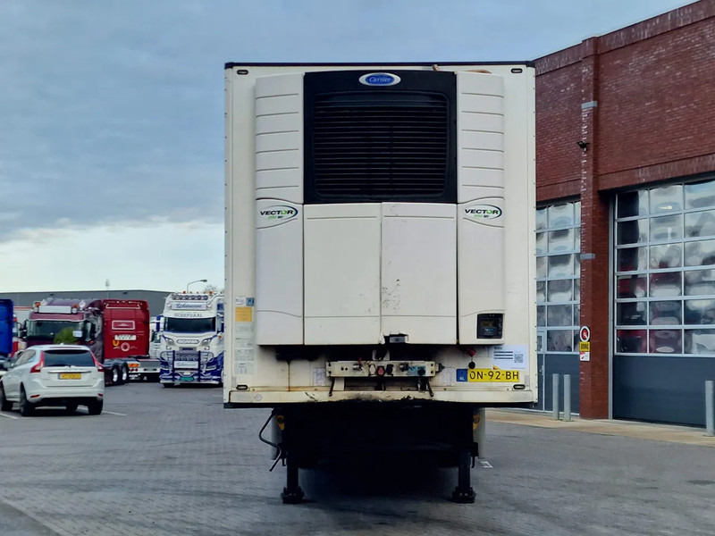 Schmitz Cargobull SCB*S3B - Frigo Carrier Vector 1950 - Hooks/Rohrbahnen/Vleeshang - ATP/FRC - Félpótkocsi hűtős: 2 kép. Schmitz Cargobull SCB*S3B - Frigo Carrier Vector 1950 - Hooks/Rohrbahnen/Vleeshang - ATP/FRC - Félpótkocsi hűtős: 2 kép.