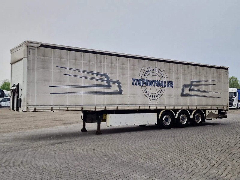 Schwarzmüller Tautliner 3 axle - Loadlift - Lift axle - BPW Axle - Lift axle - Alloy wheels - Ponyvás félpótkocsi: 3 kép. Schwarzmüller Tautliner 3 axle - Loadlift - Lift axle - BPW Axle - Lift axle - Alloy wheels - Ponyvás félpótkocsi: 3 kép.