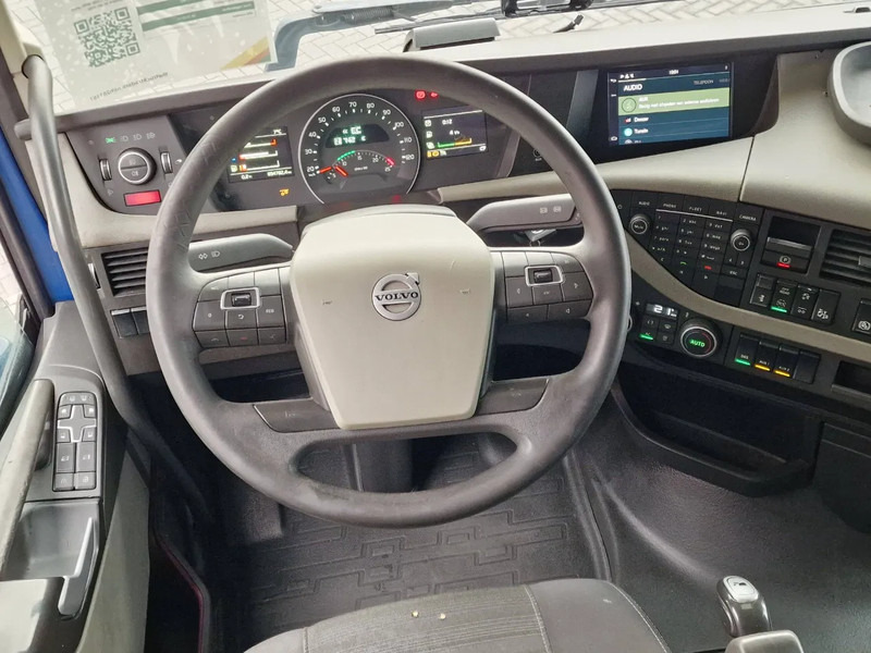 Volvo FH 13.460 Globetrotter 6x2 - Chassis - 4.90 WB - Full air - Euro 6 - VEB+ lízing Volvo FH 13.460 Globetrotter 6x2 - Chassis - 4.90 WB - Full air - Euro 6 - VEB+: 11 kép. Volvo FH 13.460 Globetrotter 6x2 - Chassis - 4.90 WB - Full air - Euro 6 - VEB+ lízing Volvo FH 13.460 Globetrotter 6x2 - Chassis - 4.90 WB - Full air - Euro 6 - VEB+: 11 kép.