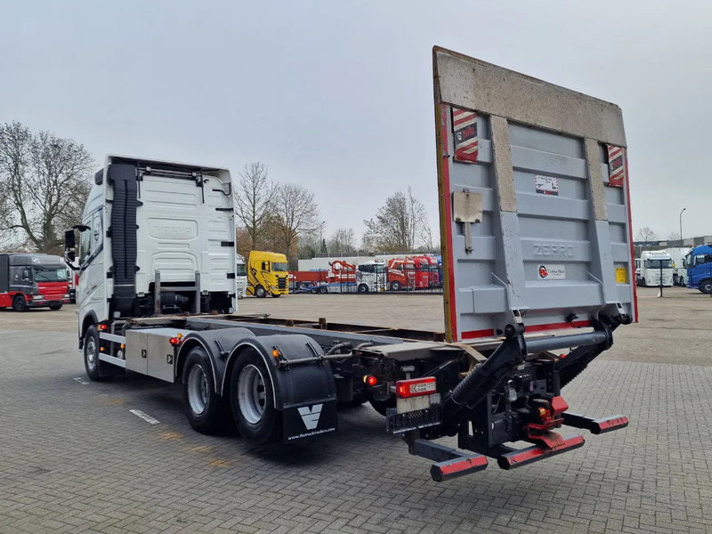 Volvo FH 13.500 Globetrotter XL 6x2 - BDF - Loadlift - I Save - Full air - Navi - Cserefelépítményes teherautó: 5 kép. Volvo FH 13.500 Globetrotter XL 6x2 - BDF - Loadlift - I Save - Full air - Navi - Cserefelépítményes teherautó: 5 kép.