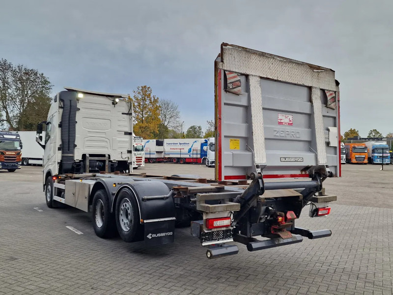 Volvo FH 13.540 Globetrotter 6x2 - BDF - Loadlift - Full air - I parkcool - 4.80 WB - Cserefelépítményes teherautó: 5 kép. Volvo FH 13.540 Globetrotter 6x2 - BDF - Loadlift - Full air - I parkcool - 4.80 WB - Cserefelépítményes teherautó: 5 kép.