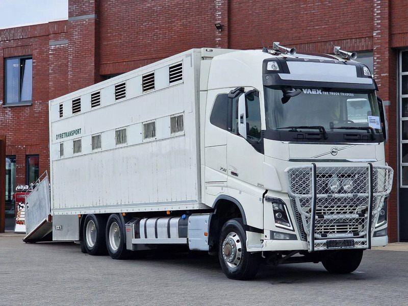 Volvo FH 16.750 6x6/6x4 - Only chassis - VEB + - Full air - Alvaz teherautó: 1 kép. Volvo FH 16.750 6x6/6x4 - Only chassis - VEB + - Full air - Alvaz teherautó: 1 kép.