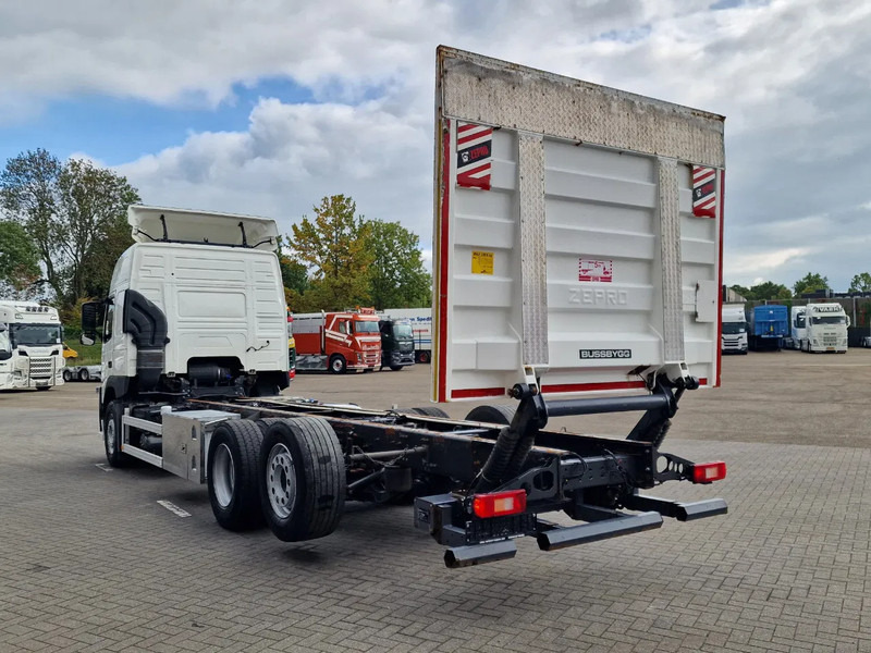 Volvo FM 380 Globetrotter 6x2 Chassis - Loadlift - 4.90 WB - Full air - Low KM - Alvaz teherautó: 5 kép. Volvo FM 380 Globetrotter 6x2 Chassis - Loadlift - 4.90 WB - Full air - Low KM - Alvaz teherautó: 5 kép.