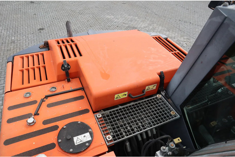 Gumikerekes kotró Atlas 160W | ROTOTILT | GRIPPER | BUCKET | DOZER BLADE: 15 kép.