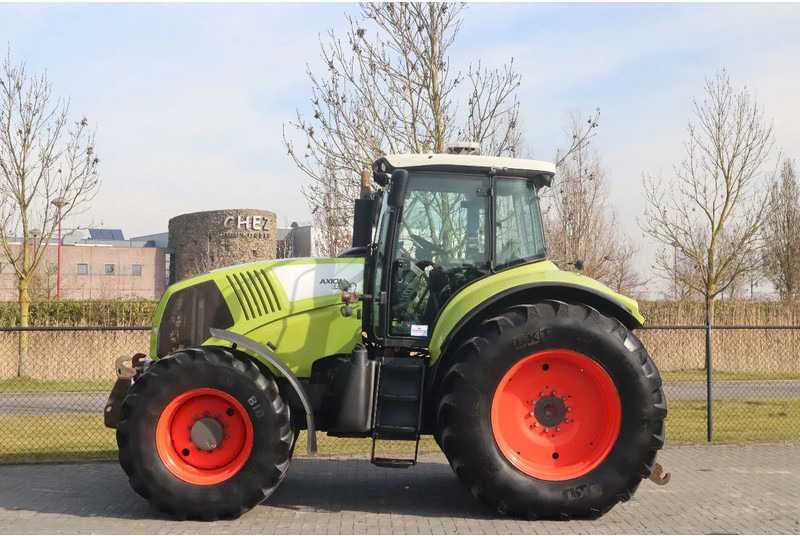 Claas Axion 850 | HEXASHIFT MANUAL | FRONT PTO - Traktor: 2 kép. Claas Axion 850 | HEXASHIFT MANUAL | FRONT PTO - Traktor: 2 kép.