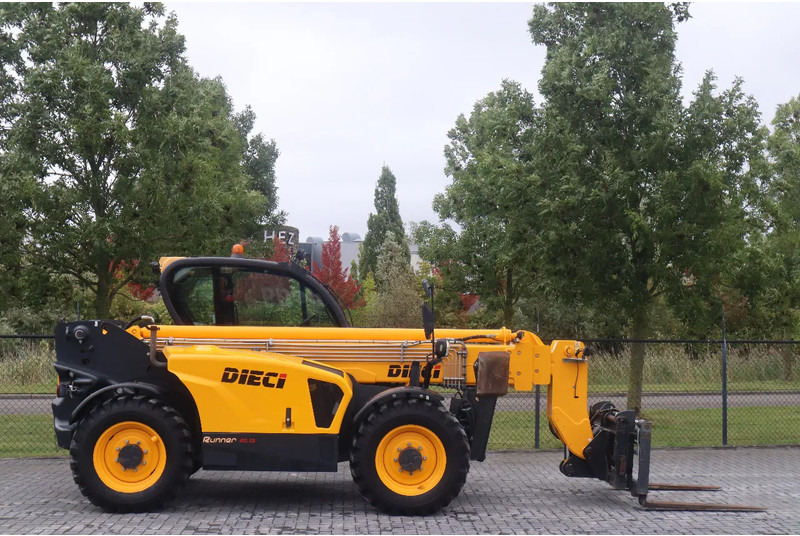 Dieci RUNNER 40.13 | HYDR. FORKS | LOW HOURS - Teleszkópos rakodó: 4 kép. Dieci RUNNER 40.13 | HYDR. FORKS | LOW HOURS - Teleszkópos rakodó: 4 kép.