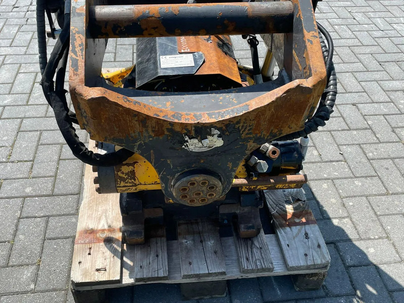 Tiltrotátor - Építőipari gépek Engcon EC226 | S70 | TILT ROTATOR | ROTOTILT: 15 kép.
