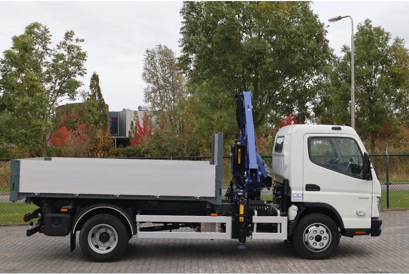 FUSO Canter 7C18 | 4X2 | 3-WAY TIPPER | PM 6.5 KRAN /CRANE - Darus autó: 5 kép. FUSO Canter 7C18 | 4X2 | 3-WAY TIPPER | PM 6.5 KRAN /CRANE - Darus autó: 5 kép.