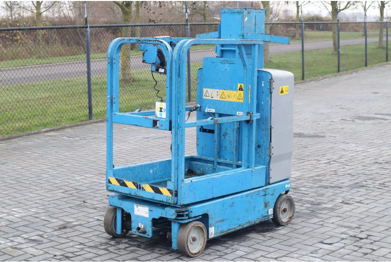 Genie GRC-12 | 5.6 METER | 227 KG - Emelő: 2 kép. Genie GRC-12 | 5.6 METER | 227 KG - Emelő: 2 kép.