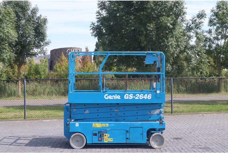 Genie GS-2646 | 10 METER | 454 KG - Ollós emelő: 1 kép. Genie GS-2646 | 10 METER | 454 KG - Ollós emelő: 1 kép.