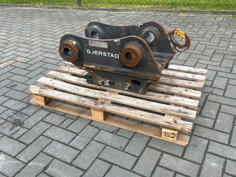 Gjerstad G60 | KM60 | S60 | HYDRAULIC QUICK COUPLER | M318F - Gyorscsatlakozó - Építőipari gépek: 1 kép. Gjerstad G60 | KM60 | S60 | HYDRAULIC QUICK COUPLER | M318F - Gyorscsatlakozó - Építőipari gépek: 1 kép.