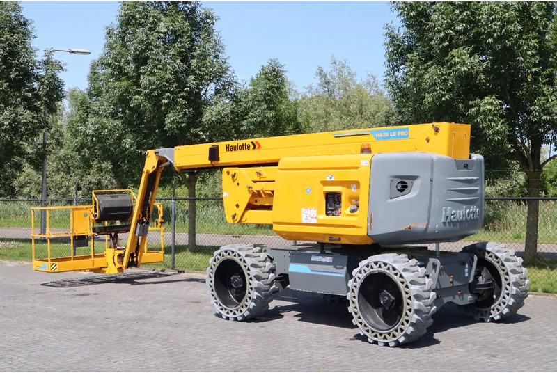 Haulotte HA20 LE PRO | 20 METER | NEW BATTERIES - Személyemelő: 3 kép. Haulotte HA20 LE PRO | 20 METER | NEW BATTERIES - Személyemelő: 3 kép.