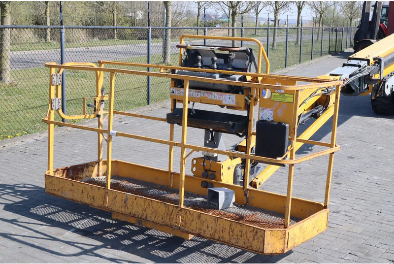 Teleszkópos emelő Haulotte HT28 RTJ PRO | 28 METER | GOOD CONDITION: 10 kép.