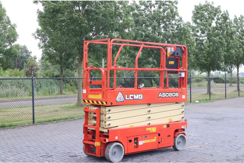 LGMG AS0808 | 10 METER | 230 KG | GS-2646 | 2646ES - Ollós emelő: 5 kép. LGMG AS0808 | 10 METER | 230 KG | GS-2646 | 2646ES - Ollós emelő: 5 kép.