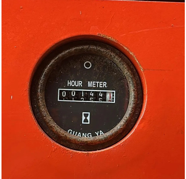 Ollós emelő LGMG AS0808E | 10 METER | 230 KG: 19 kép.