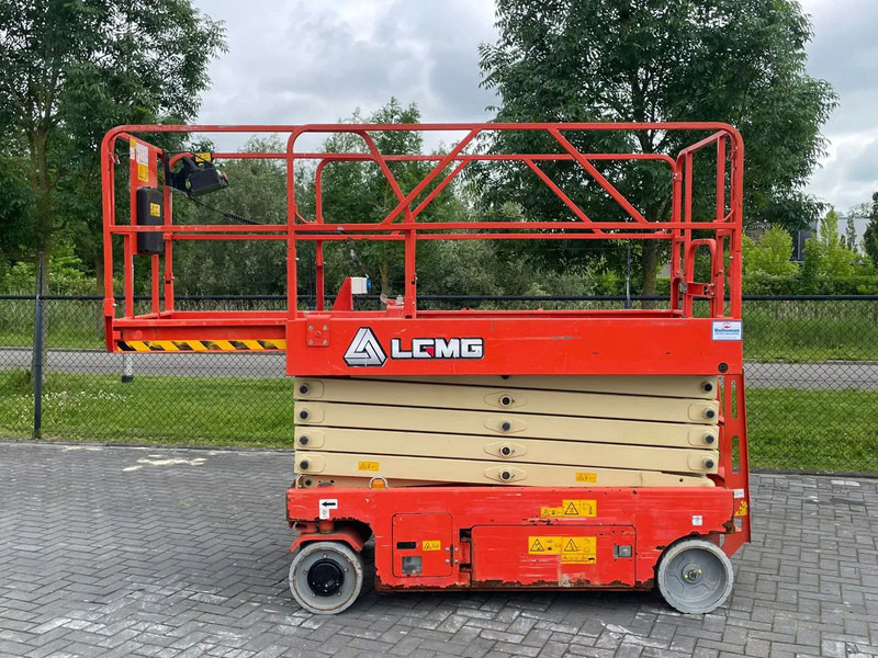 LGMG AS1012E | 12 METER | 320 KG | GS-3232 | ES 3246 - Ollós emelő: 4 kép. LGMG AS1012E | 12 METER | 320 KG | GS-3232 | ES 3246 - Ollós emelő: 4 kép.