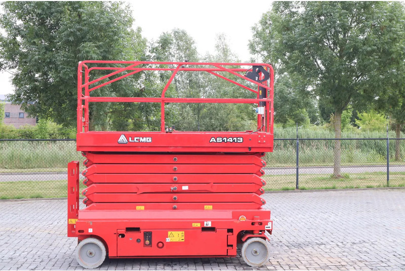 LGMG AS1413E | 16 METER | 320 KG | GS-4655 | 4069 - Ollós emelő: 4 kép. LGMG AS1413E | 16 METER | 320 KG | GS-4655 | 4069 - Ollós emelő: 4 kép.
