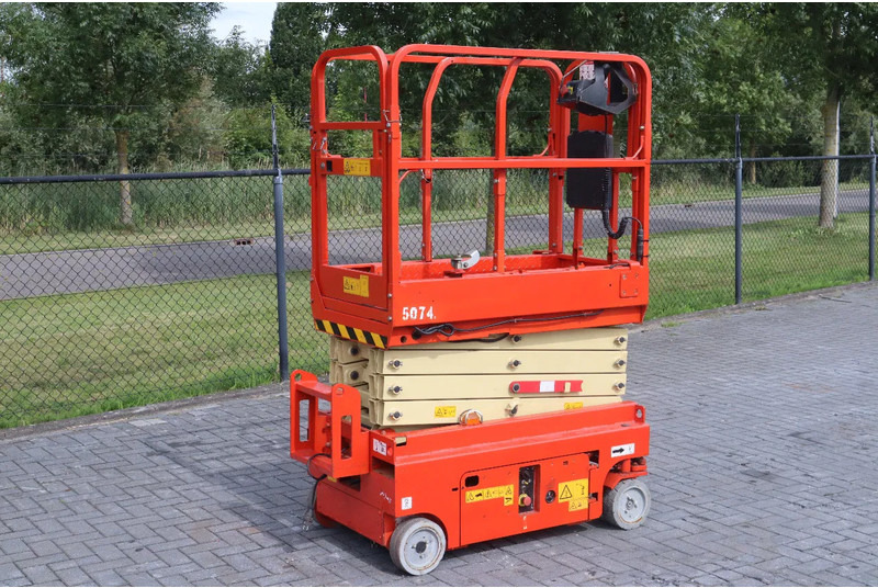 LGMG SS0507 | 6.3 METER | 230 KG | GS-1330 | ES1330 - Ollós emelő: 3 kép. LGMG SS0507 | 6.3 METER | 230 KG | GS-1330 | ES1330 - Ollós emelő: 3 kép.