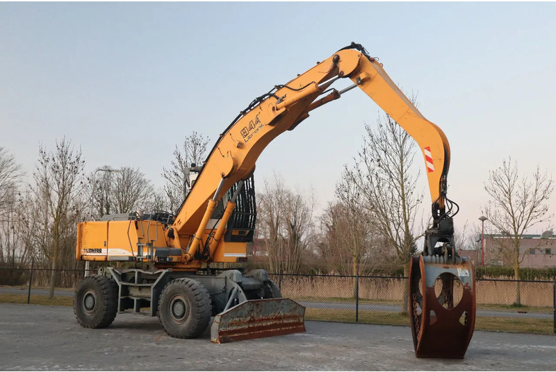 Liebherr A944 B HD | LOG GRAPPLE | HOLZGREIFER | TIMBER - Hulladék kotró: 5 kép. Liebherr A944 B HD | LOG GRAPPLE | HOLZGREIFER | TIMBER - Hulladék kotró: 5 kép.