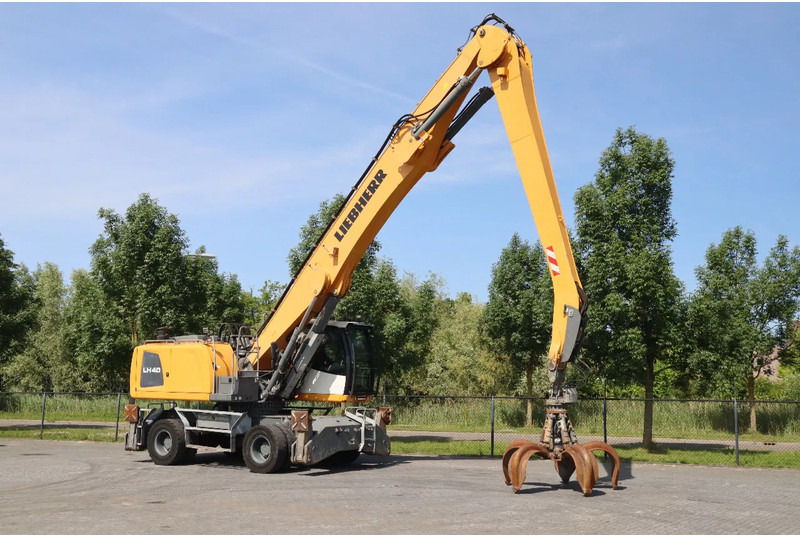Liebherr LH 40 M LITRONIC | GRAB | QUICK COUPLER | 16 METER - Hulladék kotró: 5 kép. Liebherr LH 40 M LITRONIC | GRAB | QUICK COUPLER | 16 METER - Hulladék kotró: 5 kép.