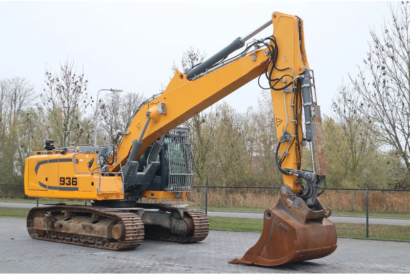 Liebherr R936 NLC | STRAIGHT BOOM | MAGNET GEN | OILQUICK - Lánctalpas kotró: 5 kép. Liebherr R936 NLC | STRAIGHT BOOM | MAGNET GEN | OILQUICK - Lánctalpas kotró: 5 kép.