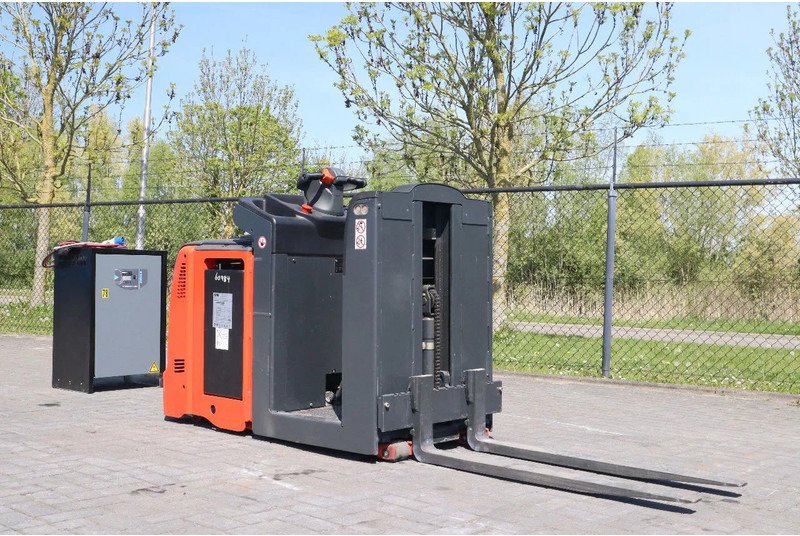 Linde V08-02 | 1.8 METER | 380 KG - Komissiózó targoncá: 5 kép. Linde V08-02 | 1.8 METER | 380 KG - Komissiózó targoncá: 5 kép.