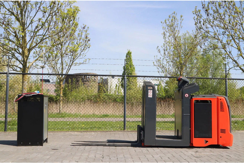Linde V08-02 | 1.8 METER | 380 KG - Komissiózó targoncá: 1 kép. Linde V08-02 | 1.8 METER | 380 KG - Komissiózó targoncá: 1 kép.