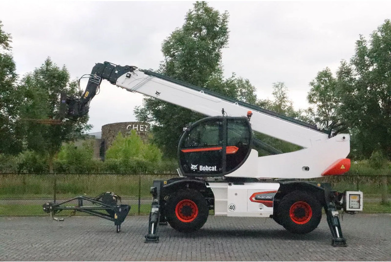 MAGNI RTH 5.25 | JIB WINCH | FORKS | ELECTRICALLY OPERABLE 380V - Rakodógép: 1 kép. MAGNI RTH 5.25 | JIB WINCH | FORKS | ELECTRICALLY OPERABLE 380V - Rakodógép: 1 kép.