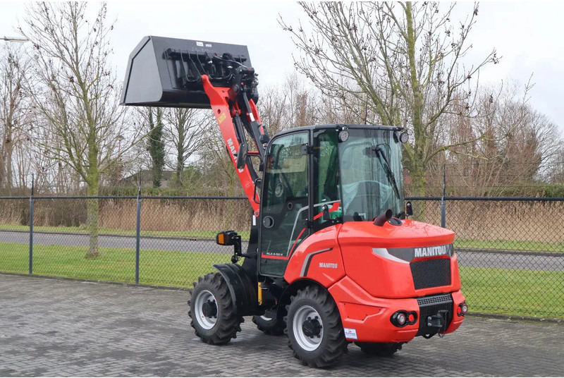 Manitou MLA 4-50 H | BUCKET | QUICK COUPLER | NEW UNUSED - Gumikerekes homlokrakodó: 3 kép. Manitou MLA 4-50 H | BUCKET | QUICK COUPLER | NEW UNUSED - Gumikerekes homlokrakodó: 3 kép.