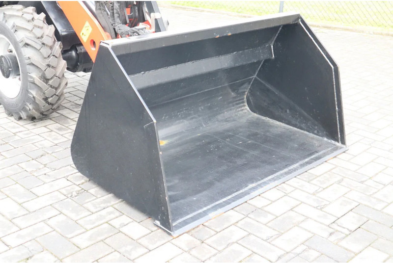 Gumikerekes homlokrakodó Manitou MLA 5-50 H | BUCKET | QUICK COUPLER | NEW UNUSED: 11 kép.