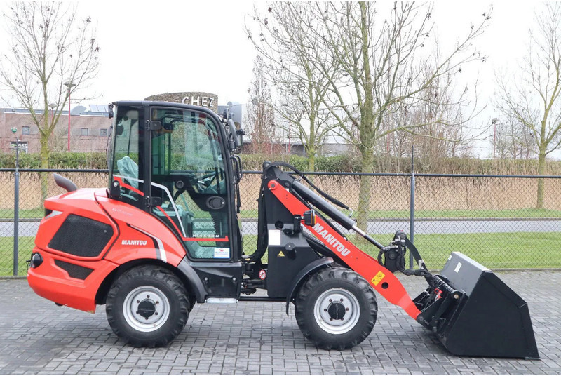 Manitou MLA 5-50 H | BUCKET | QUICK COUPLER | NEW UNUSED - Gumikerekes homlokrakodó: 4 kép. Manitou MLA 5-50 H | BUCKET | QUICK COUPLER | NEW UNUSED - Gumikerekes homlokrakodó: 4 kép.