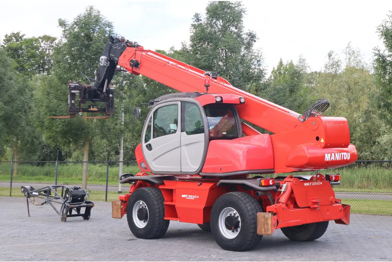 Manitou MRT 2540+ PRIVILEGE | HYDR. FORKS | REMOTE CTRL | PT1500 WINCH - Rakodógép: 3 kép. Manitou MRT 2540+ PRIVILEGE | HYDR. FORKS | REMOTE CTRL | PT1500 WINCH - Rakodógép: 3 kép.
