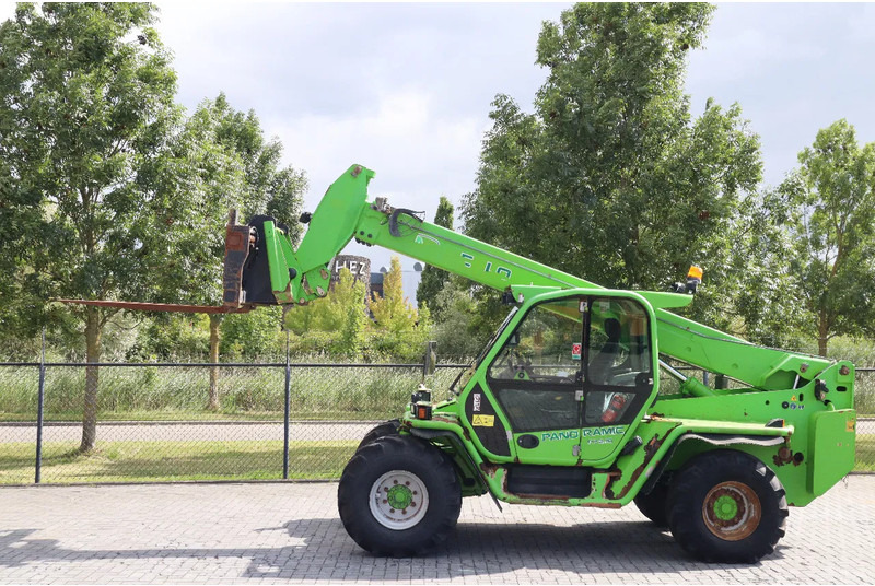 Merlo P72.10 | HYDR FORKS | 7.2 TON | 10 METER - Teleszkópos rakodó: 1 kép. Merlo P72.10 | HYDR FORKS | 7.2 TON | 10 METER - Teleszkópos rakodó: 1 kép.