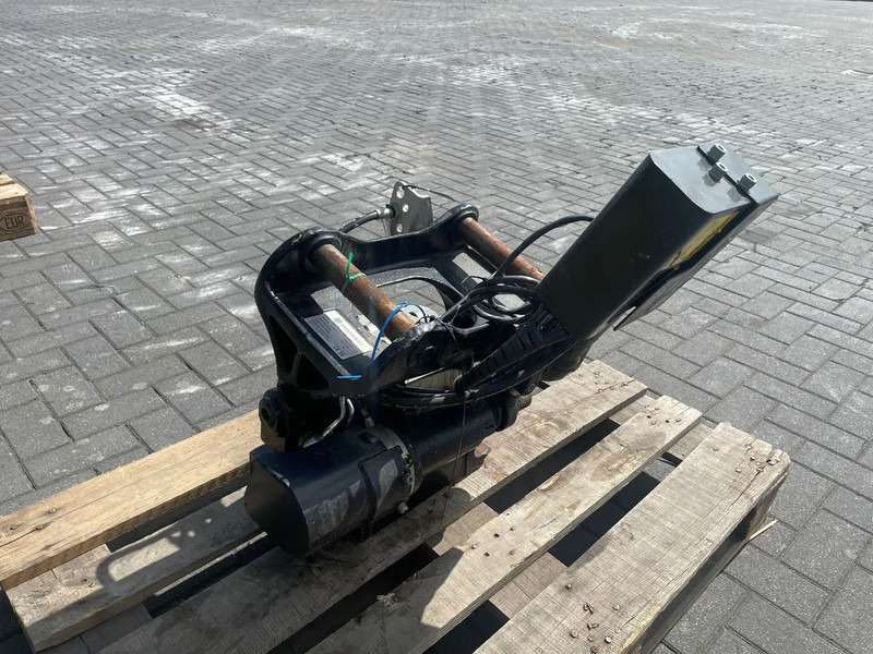 STEELWRIST STEELWRIST X06 S40 | TILT ROTATOR | VLS | FPL | RF | NEW / UNUSED - Tiltrotátor - Építőipari gépek: 5 kép. STEELWRIST STEELWRIST X06 S40 | TILT ROTATOR | VLS | FPL | RF | NEW / UNUSED - Tiltrotátor - Építőipari gépek: 5 kép.