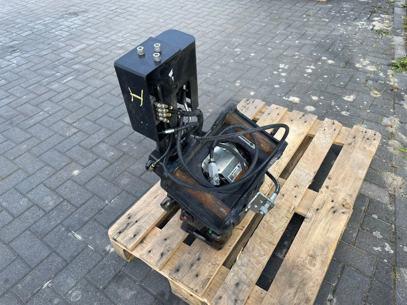 STEELWRIST X06 S40 | TILT ROTATOR | VLS | FPL | FF | NEW / UNUSED - Tiltrotátor - Építőipari gépek: 4 kép. STEELWRIST X06 S40 | TILT ROTATOR | VLS | FPL | FF | NEW / UNUSED - Tiltrotátor - Építőipari gépek: 4 kép.
