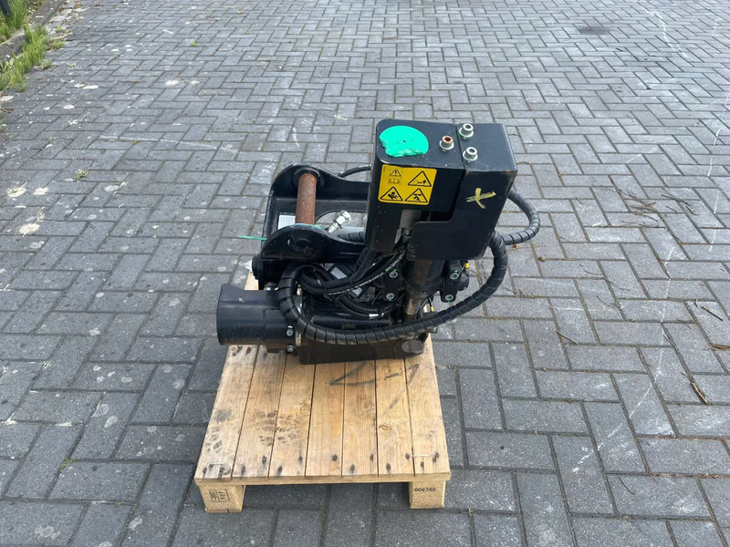 STEELWRIST X06 S40 | TILT ROTATOR | VLS | FPL | RF | NEW / UNUSED - Tiltrotátor - Építőipari gépek: 4 kép. STEELWRIST X06 S40 | TILT ROTATOR | VLS | FPL | RF | NEW / UNUSED - Tiltrotátor - Építőipari gépek: 4 kép.