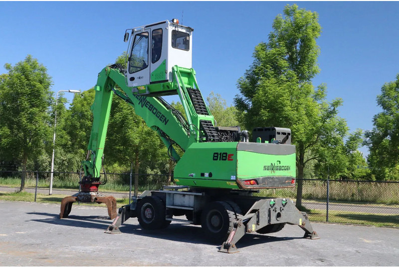 Sennebogen 818 M K9 ULM | SORTING GRAB | GOOD CONDITION - Hulladék kotró: 3 kép. Sennebogen 818 M K9 ULM | SORTING GRAB | GOOD CONDITION - Hulladék kotró: 3 kép.