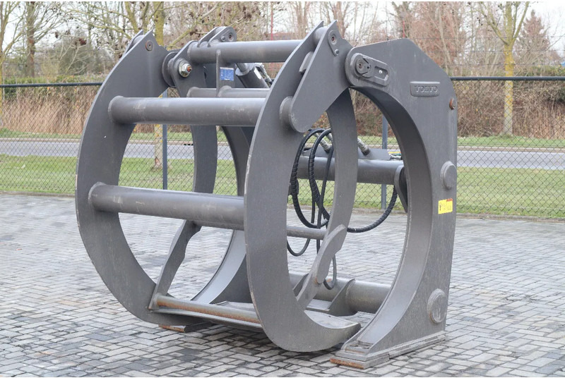 Volvo 80834 | 1.8 M2 | L60/L70/L90 | LOG GRAPPLE | HOLZGREIFER | WOOD CLAMP - Erdészeti pótkocsi: 1 kép. Volvo 80834 | 1.8 M2 | L60/L70/L90 | LOG GRAPPLE | HOLZGREIFER | WOOD CLAMP - Erdészeti pótkocsi: 1 kép.