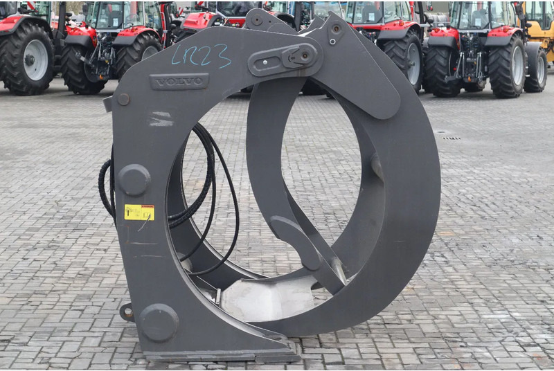 Volvo 80834 | 1.8 M2 | L60/L70/L90 | LOG GRAPPLE | HOLZGREIFER | WOOD CLAMP - Erdészeti pótkocsi: 4 kép. Volvo 80834 | 1.8 M2 | L60/L70/L90 | LOG GRAPPLE | HOLZGREIFER | WOOD CLAMP - Erdészeti pótkocsi: 4 kép.