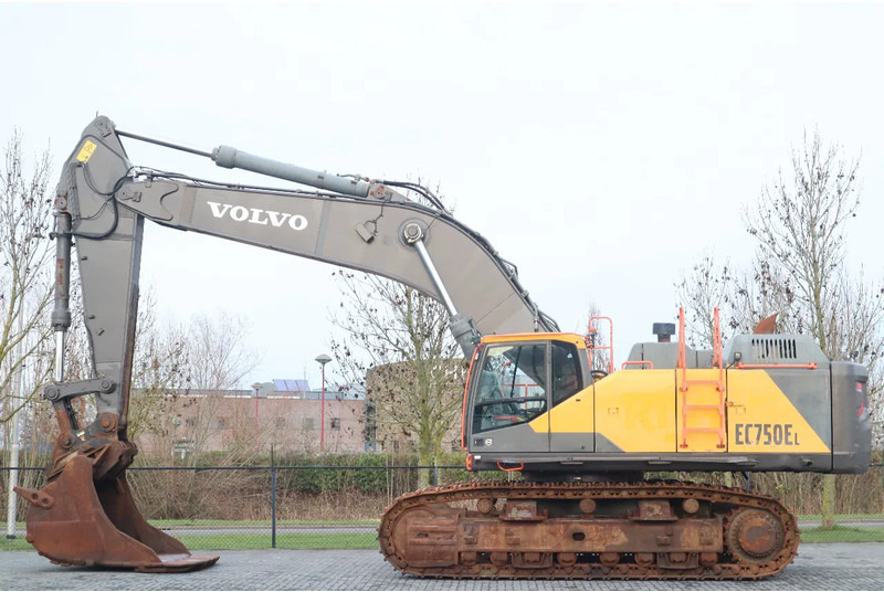 Volvo EC 750 EL | BUCKET | HYDRAULIC QUICK COUPLER - Lánctalpas kotró: 1 kép. Volvo EC 750 EL | BUCKET | HYDRAULIC QUICK COUPLER - Lánctalpas kotró: 1 kép.
