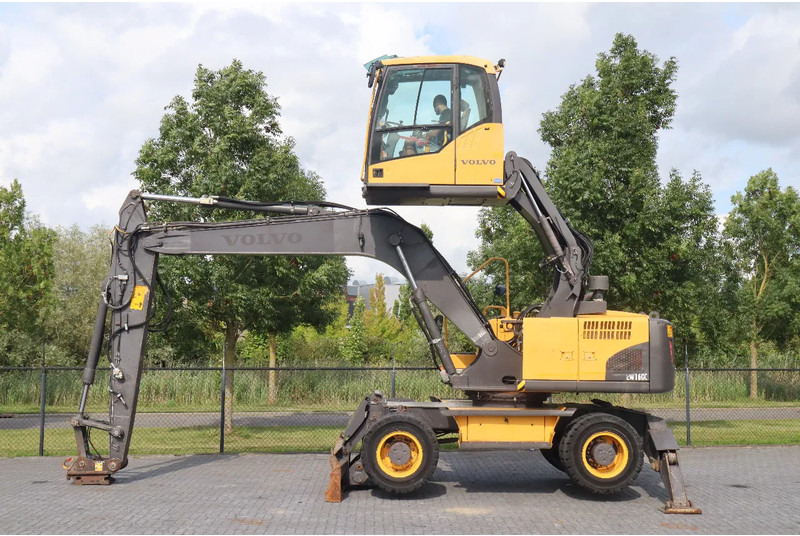 Volvo EW160 C | QUICK COUPLER | ELEVATING CABIN | UMSCHLAG - Hulladék kotró: 1 kép. Volvo EW160 C | QUICK COUPLER | ELEVATING CABIN | UMSCHLAG - Hulladék kotró: 1 kép.