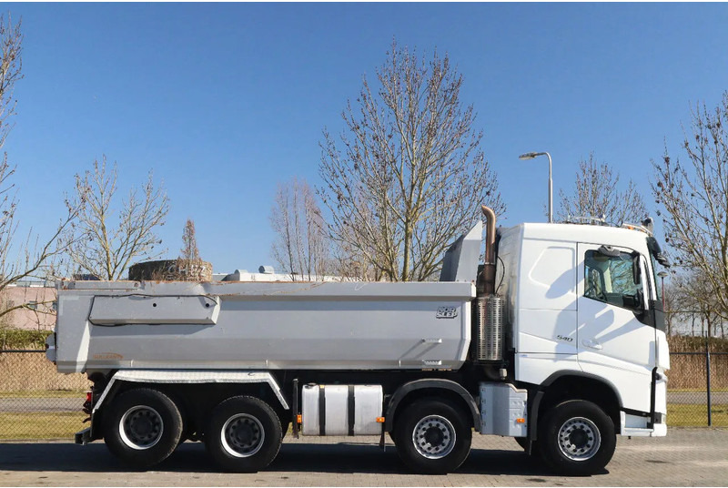 Volvo FH 540 8X4 TANDEMLIFT | BIG AXLES | RETARDER | VDS - Billenőplatós teherautó: 4 kép. Volvo FH 540 8X4 TANDEMLIFT | BIG AXLES | RETARDER | VDS - Billenőplatós teherautó: 4 kép.