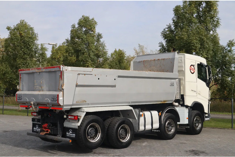 Volvo FH 540 | 8X4 | TANDEMLIFT | RETARDER | BIG AXLES | EURO 6 - Billenőplatós teherautó: 5 kép. Volvo FH 540 | 8X4 | TANDEMLIFT | RETARDER | BIG AXLES | EURO 6 - Billenőplatós teherautó: 5 kép.