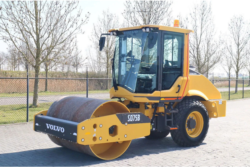 Volvo SD75B | SD 75 B | NEW / UNUSED | 1 YEAR WARRANTY - Úthenger: 2 kép. Volvo SD75B | SD 75 B | NEW / UNUSED | 1 YEAR WARRANTY - Úthenger: 2 kép.