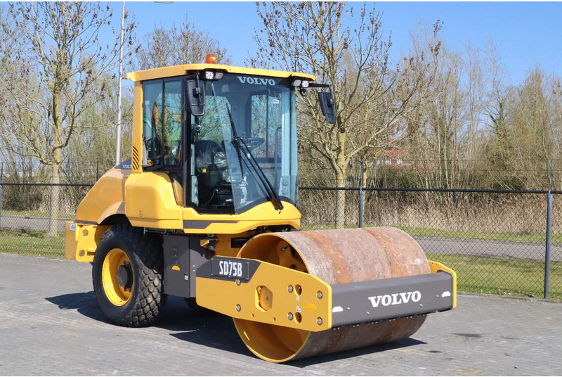 Volvo SD75B | SD 75 B | NEW / UNUSED | 1 YEAR WARRANTY - Úthenger: 5 kép. Volvo SD75B | SD 75 B | NEW / UNUSED | 1 YEAR WARRANTY - Úthenger: 5 kép.