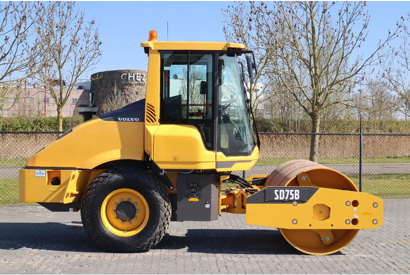 Volvo SD75B | SD 75 B | NEW / UNUSED | 1 YEAR WARRANTY - Henger: 4 kép. Volvo SD75B | SD 75 B | NEW / UNUSED | 1 YEAR WARRANTY - Henger: 4 kép.