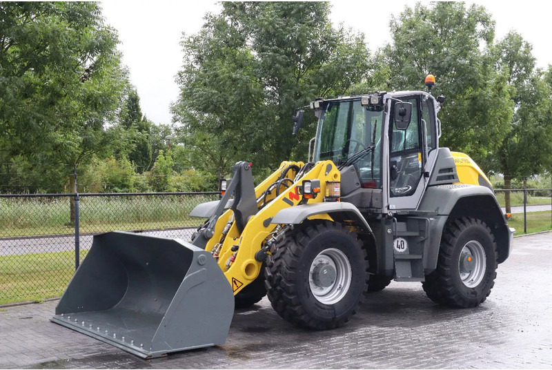 WACKER NEUSON WL95 | NEW - UNUSED | 40 KM/H | FULL OPTION! - Gumikerekes homlokrakodó: 2 kép. WACKER NEUSON WL95 | NEW - UNUSED | 40 KM/H | FULL OPTION! - Gumikerekes homlokrakodó: 2 kép.