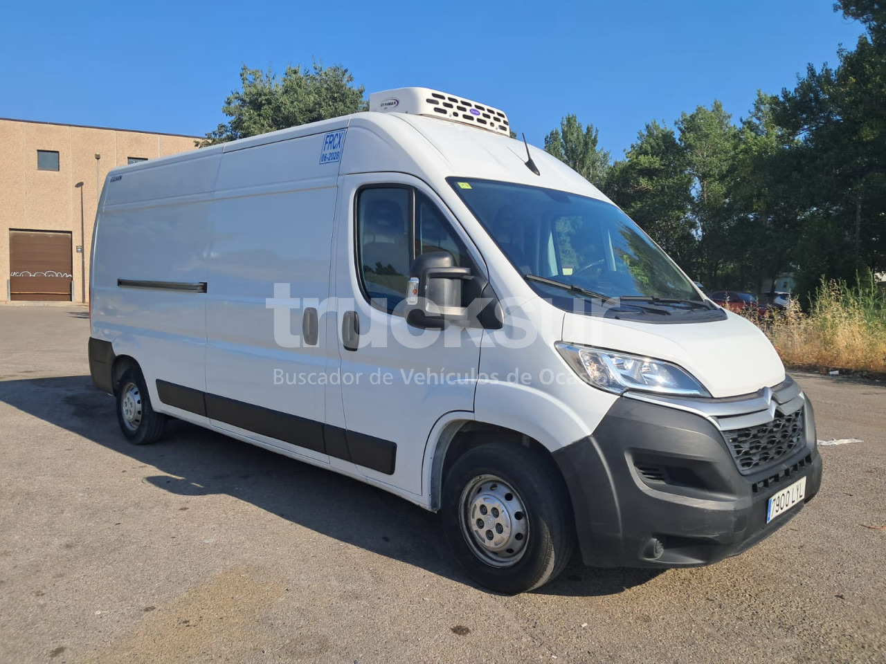CITROEN JUMPER 120.35 - Dobozos kisteherautó: 1 kép. CITROEN JUMPER 120.35 - Dobozos kisteherautó: 1 kép.