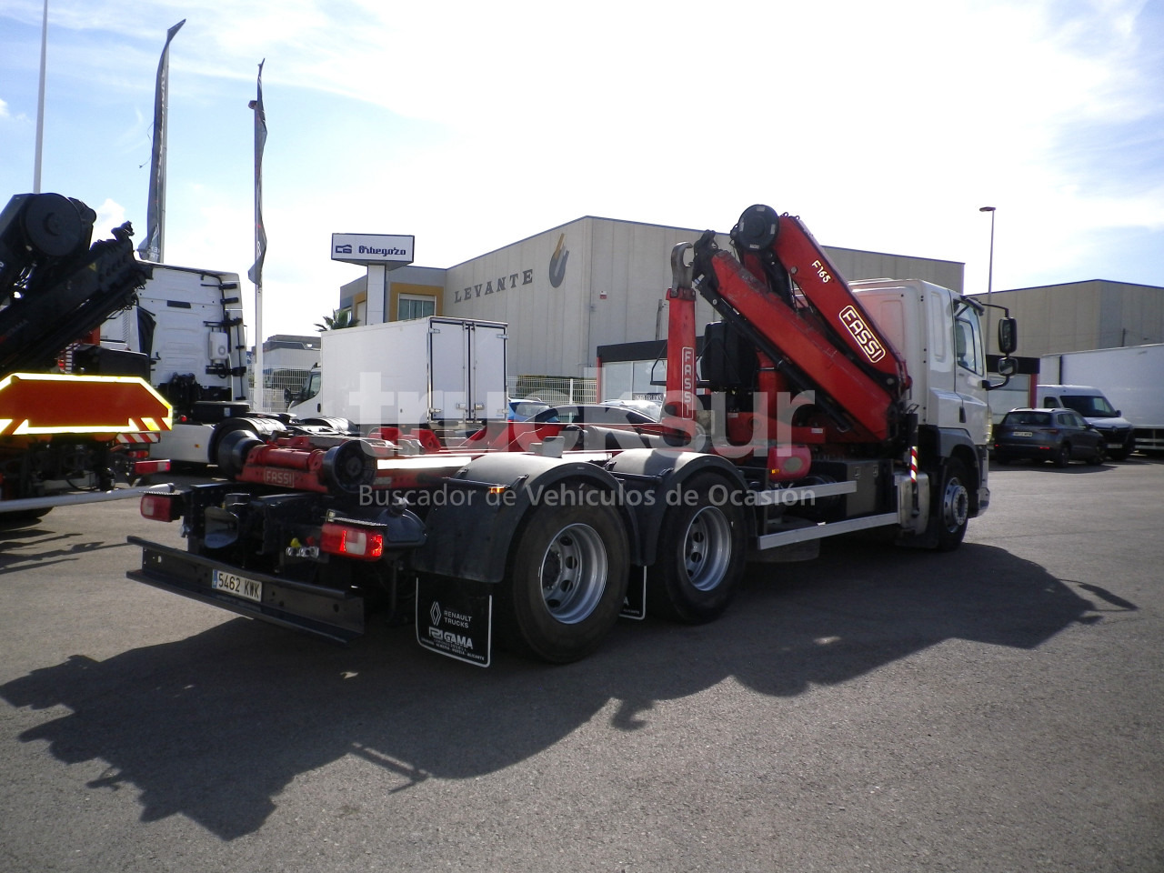 DAF CF450 - Horgos rakodó teherautó: 4 kép. DAF CF450 - Horgos rakodó teherautó: 4 kép.